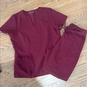 Mandala Burgundy Women's Scrun Pants & Top Set